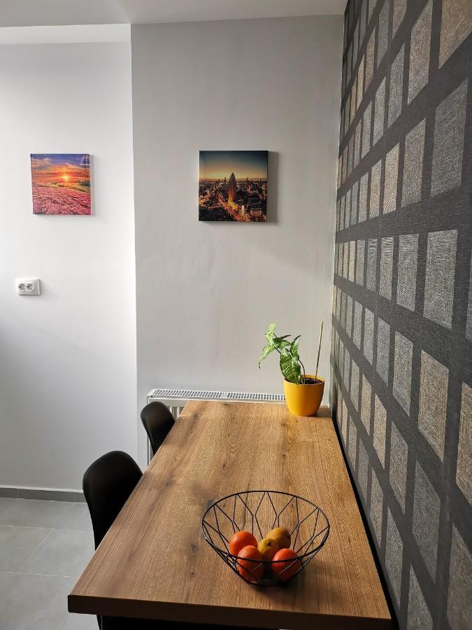 Sunset Bucharest 84 Apartment Ngoại thất bức ảnh