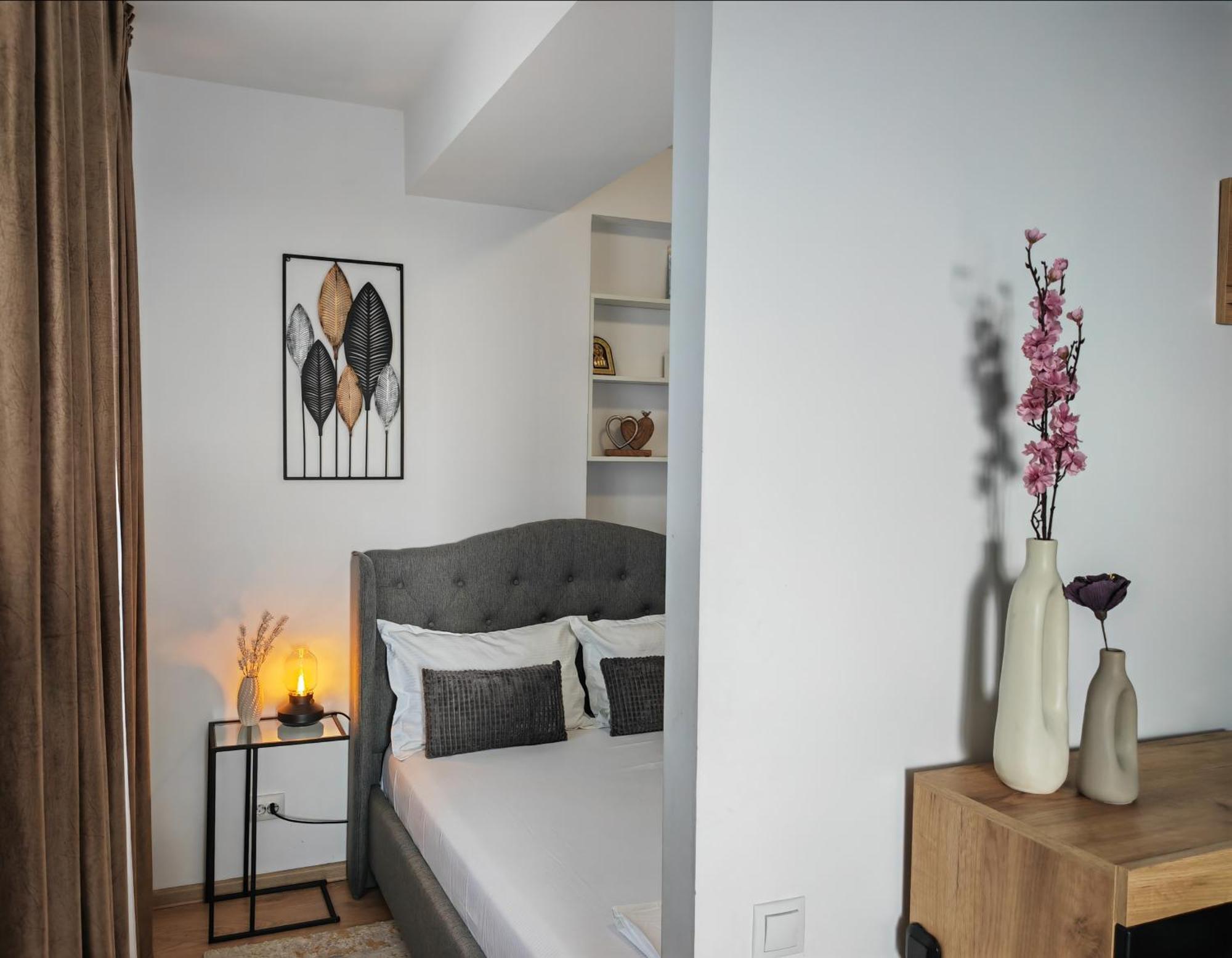 Sunset Bucharest 84 Apartment Ngoại thất bức ảnh